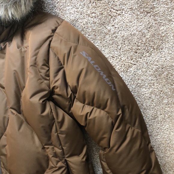 Salomon size m puffer coat - Picture 2 of 9